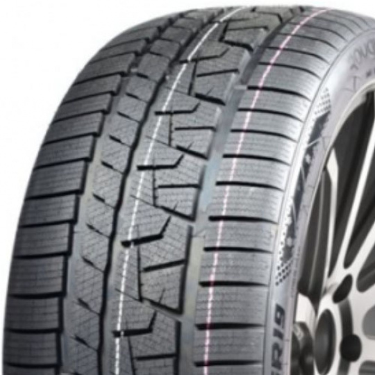 Royal Black Royal Winter UHP 235/50 R 19 103V