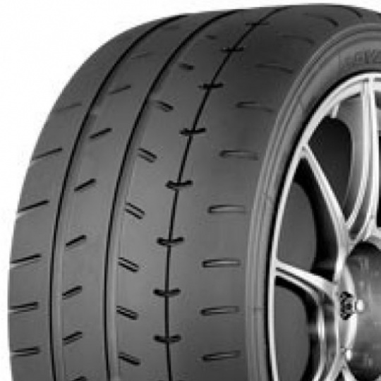 Yokohama Advan A052 245/40 R 17 95W